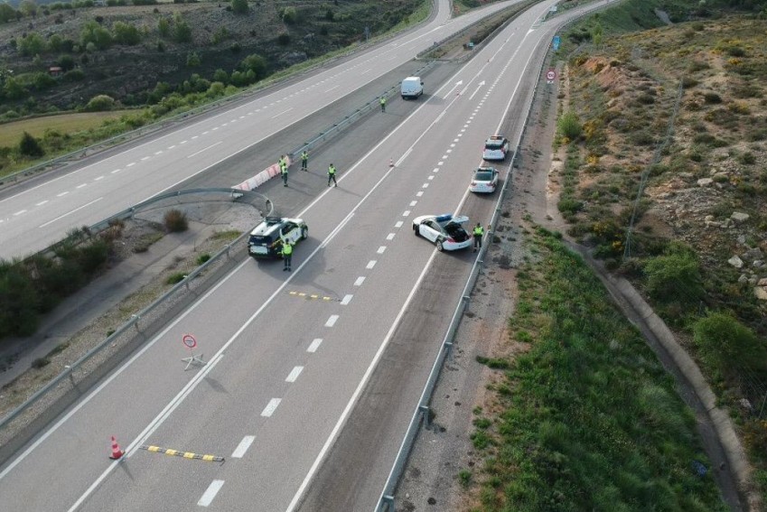 Investigan a un joven de Cella por delito contra la seguridad vial por conducir sin el carné vigente en la A-23