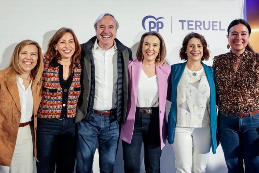 Gamarra pide en Teruel que Sánchez aplique la paridad y quite malos ministros y malas ministras