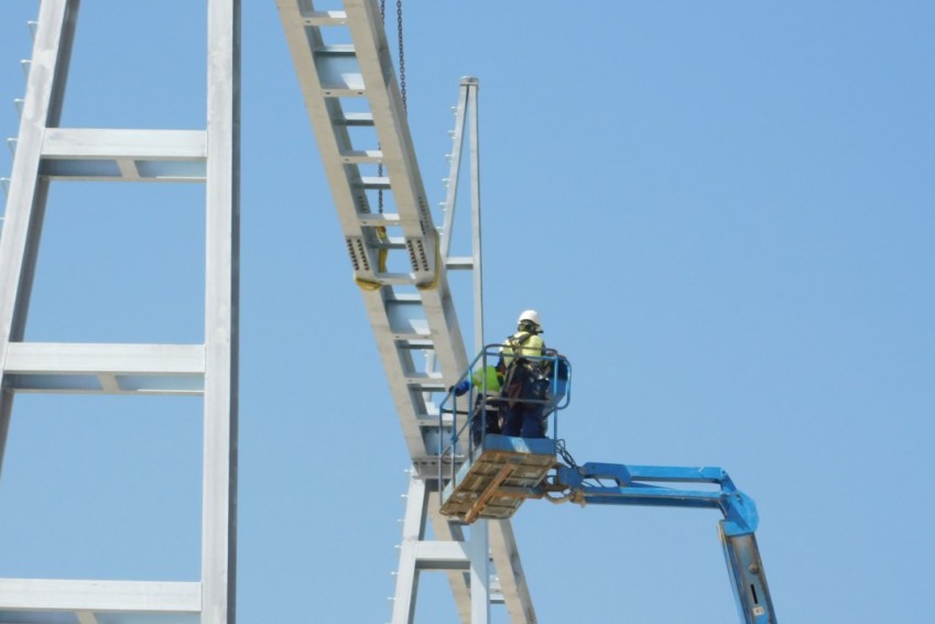 Sale a información pública la autorización de construcción de la línea Mezquita-Platea