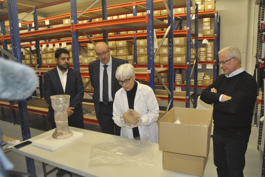 El tesoro ibérico y de la Edad del Bronce del Matarraña ya reposa en el Museo de Teruel