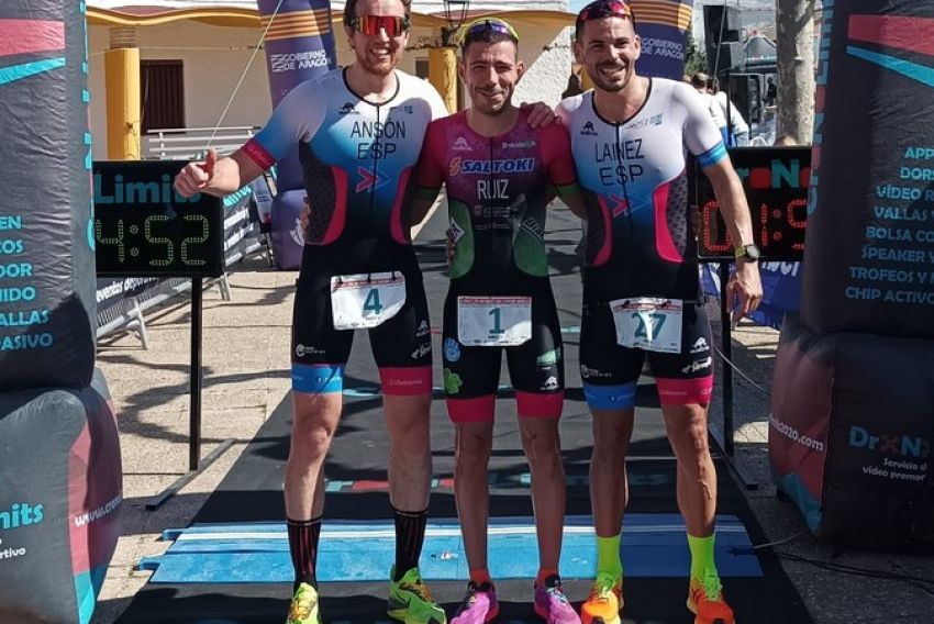 Roberto Ruiz se proclama campeón de Aragón de duatlón