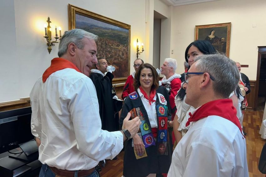 Azcón no duda de que la fiesta de la Vaquilla será de interés turístico nacional