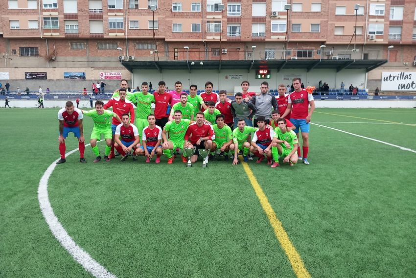 El Utrillas se lleva su trofeo veraniego ante el Atlético Teruel (5-0)