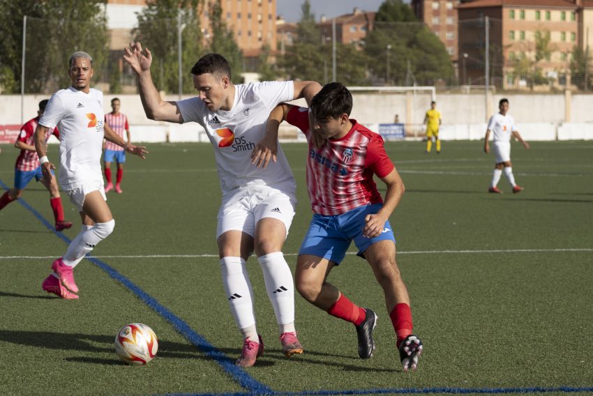 El Andorra resuelve con autoridad el primer duelo provincial ante el Atlético Teruel