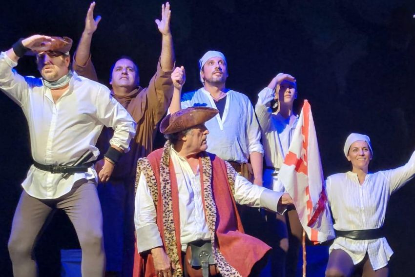 La epopeya de Colón abrió con gran éxito  de público la Muestra de Teatro de Rubielos