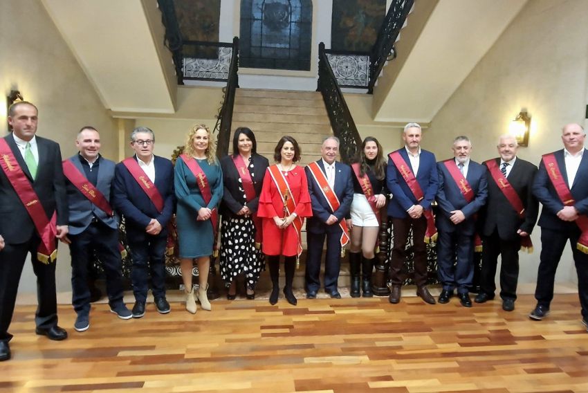 Los alcaldes y alcaldesas de los barrios pedáneos de Teruel toman posesión de sus cargos