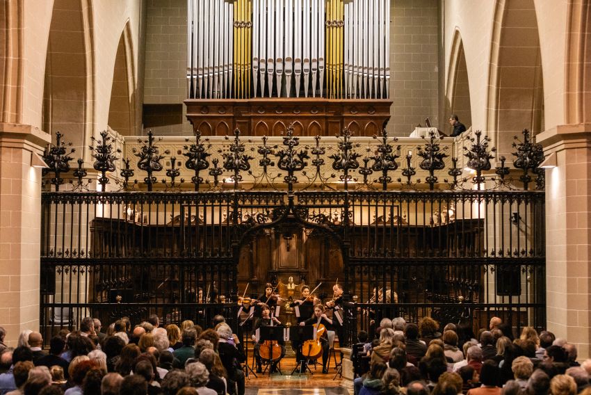 La simetría de Mozart y las notas chispeantes de Vivaldi se funden en un concierto único