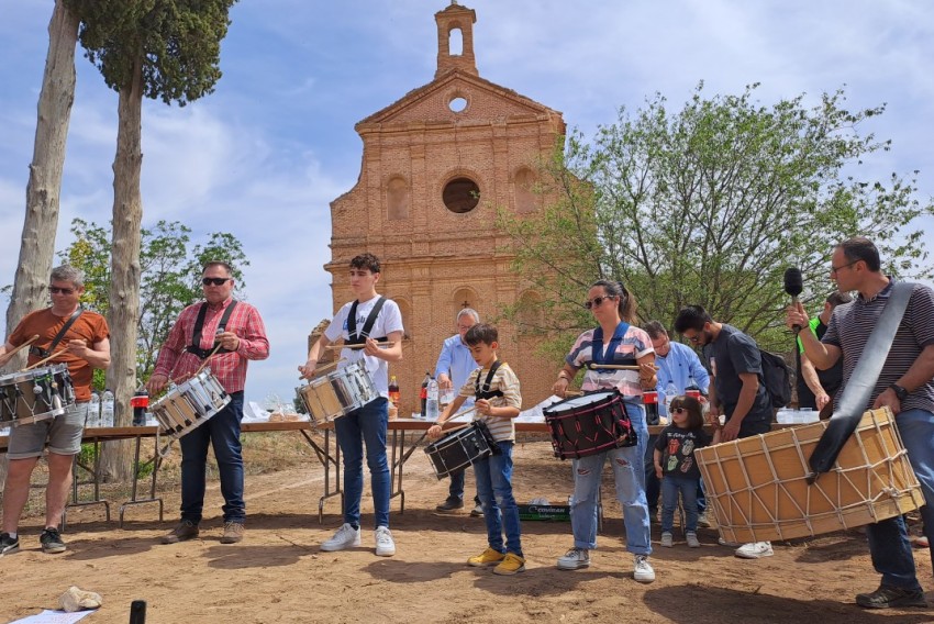 El Convento de los Ángeles de Híjar celebra  cinco siglos de historia con fe en su supervivencia