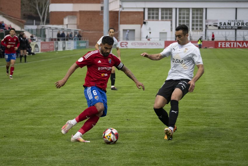 Borja Romero será la segunda baja en el centro del campo del CD Teruel