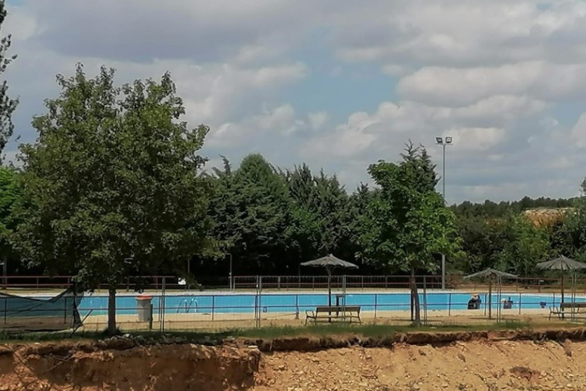 La piscina de los Planos no se abrirá este verano por riesgo de rotura del vaso
