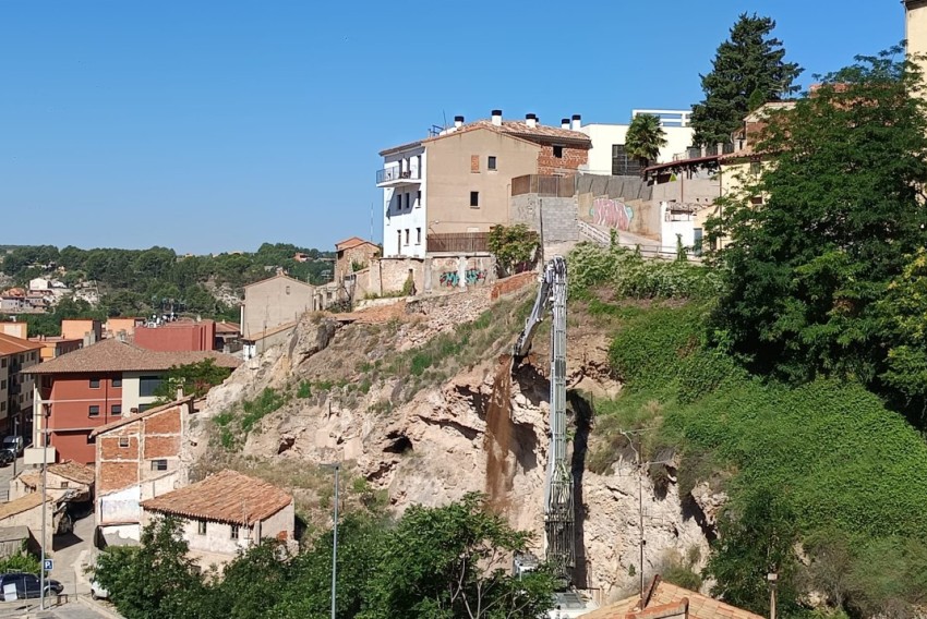 La calle Bajo Los Arcos de Teruel permanecerá cortada durante al menos dos semanas