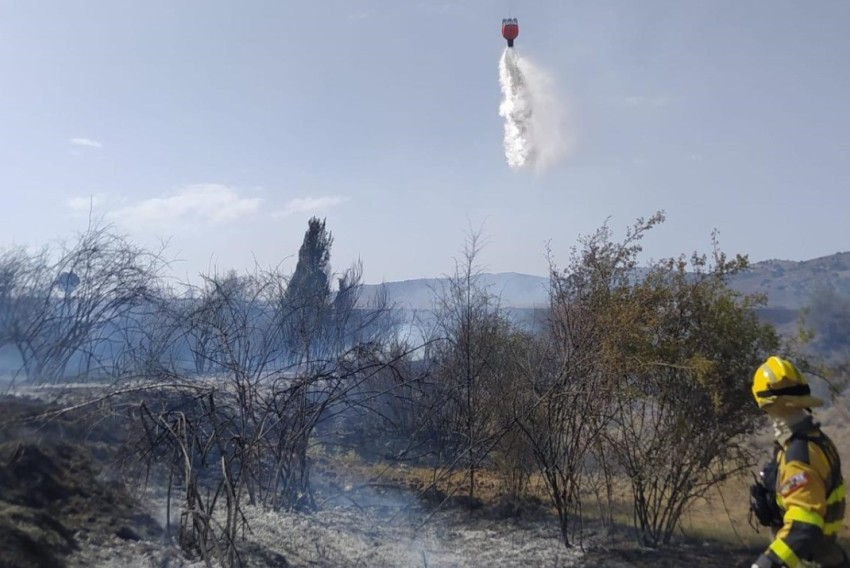 Controlado un pequeño incendio causado por un rayo en Montalbán