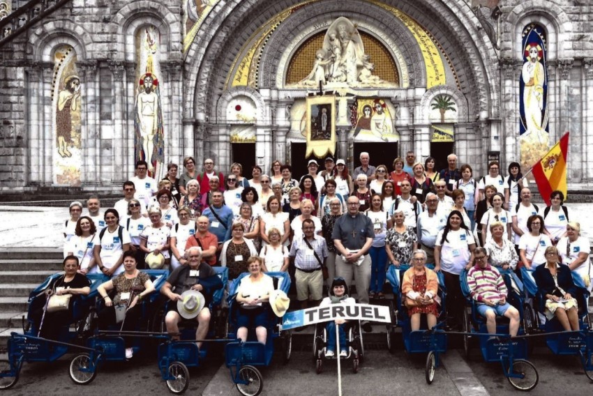 Ochenta peregrinos de  la Diócesis de Teruel viajan al santuario de Lourdes