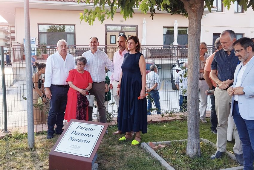 Valderrobres dedica un parque a los doctores y hermanos Navarro Tafalla