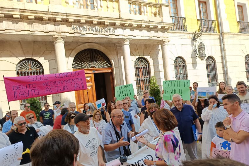 Concud se moviliza para que se clausuren las balsas que provocan malos olores y vertidos en la localidad