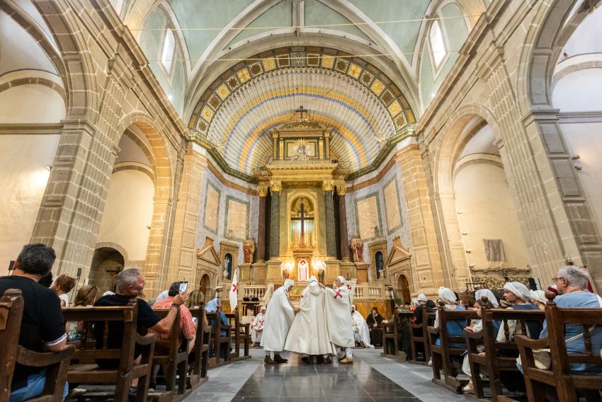 Rubielos ofrece un paseo por el medievo entre artesanos y casas palaciegas y aromas de romero