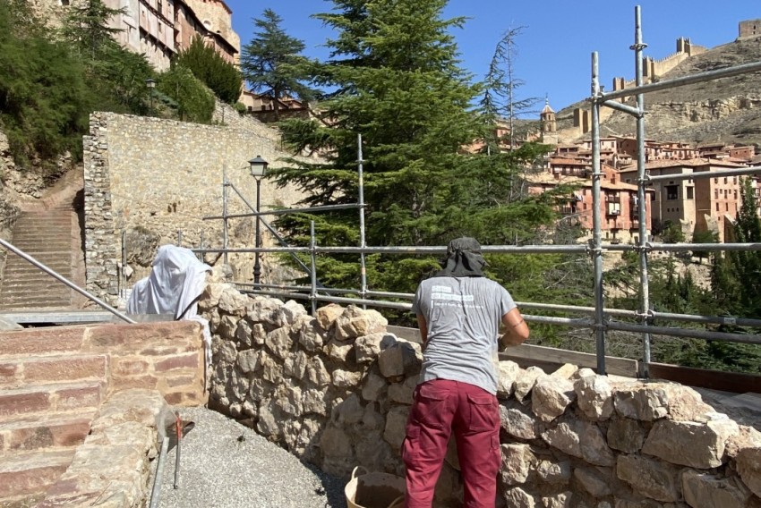 El lienzo este de la muralla de Albarracín resucita del olvido y se convierte en un paseo con mirador