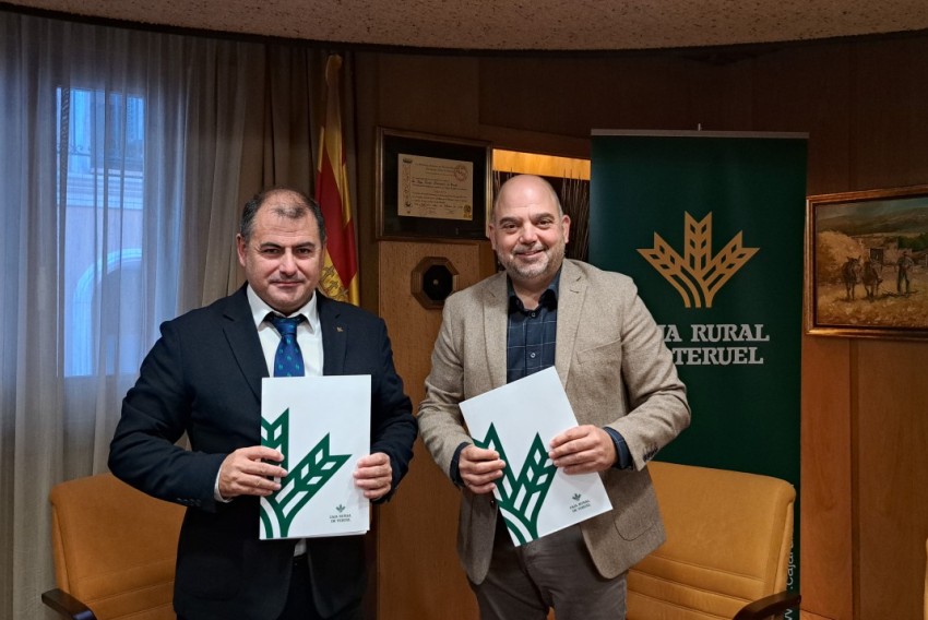 Caja Rural y Cámara de Comercio renuevan su convenio de colaboración para apoyar la formación y el desarrollo de empresas