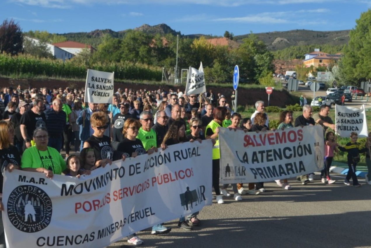 Los vecinos de la comarca protestan por  la falta de médicos de Atención Primaria