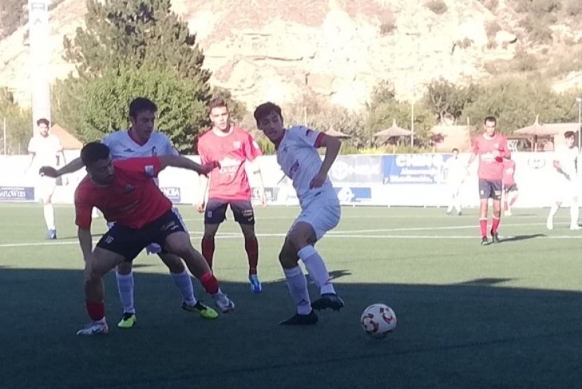 Quince minutos sentencian al Utrillas que cae ante el Fraga (2-1)