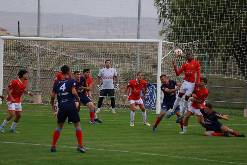 El Calamocha se queda sin su segundo triunfo en el descuento (1-1)