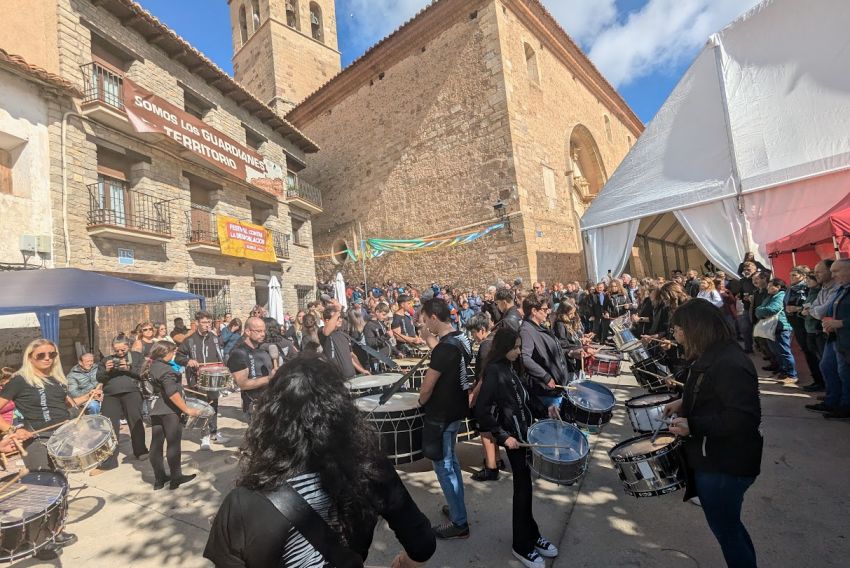 El Festival de Allepuz deja encima de la mesa que el autoempleo y decidir estar en el pueblo como opción vital son esenciales para asentar habitantes