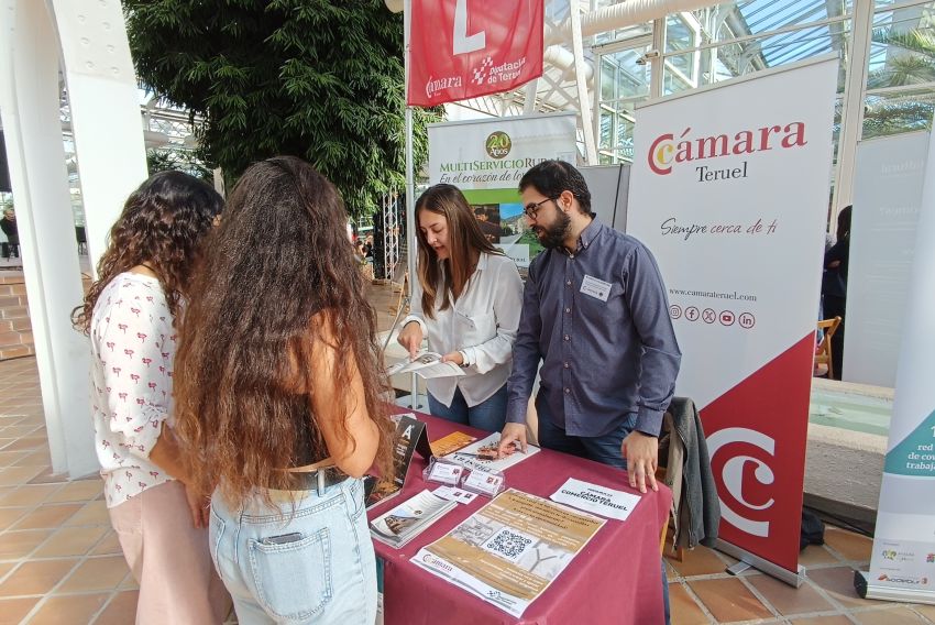 La Cámara de Teruel muestra  en Presura el modelo de multiservicio rural