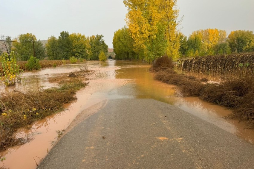 La dana provoca incidencias en varias carreteras de la provincia y se aplaza el comienzo de las clases en el colegio Villa de Utrillas