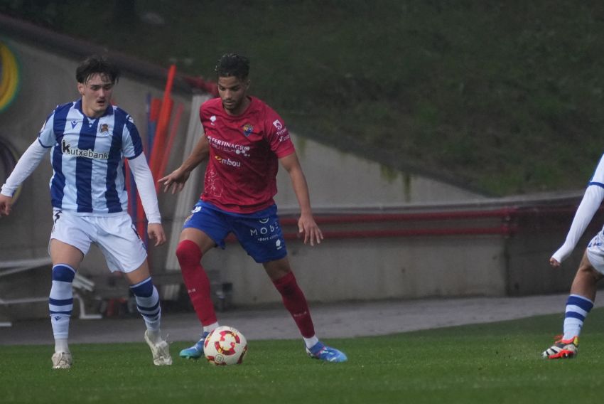 El Teruel falla repetidamente arriba y lastimosamente atrás para caer en Zubieta (3-1)