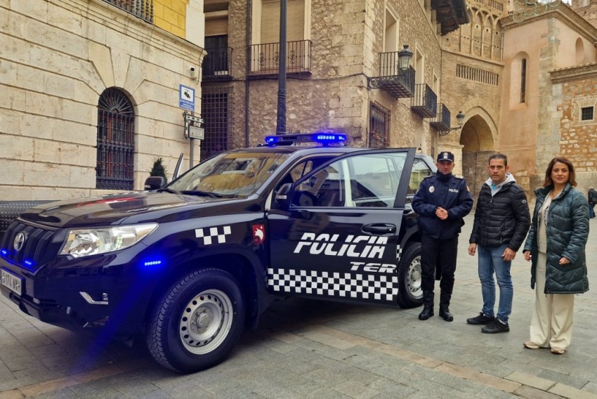 La Policía Local de Teruel presenta su nuevo vehículo todoterreno