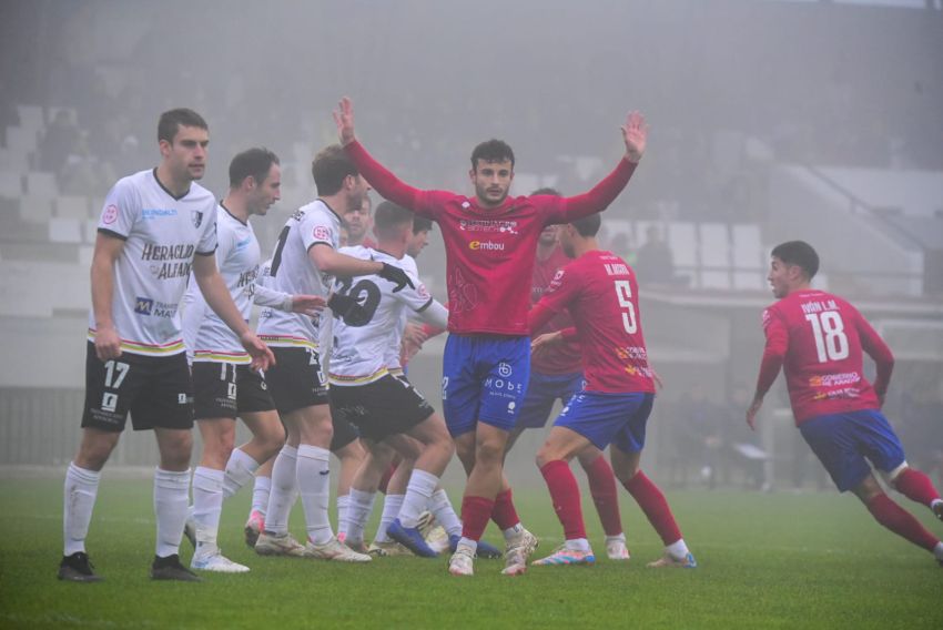 El CD Teruel se ilumina entre la niebla para vencer en Alfaro (0-1)