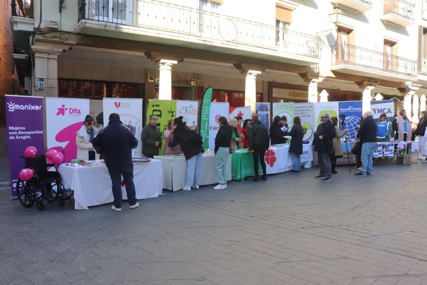 Teruel celebró el Día Internacional del Voluntariado informando a la población