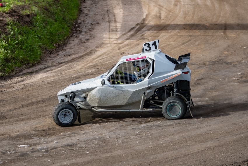 David Herrero termina octavo en la última cita  del Campeonato de España de Autocross