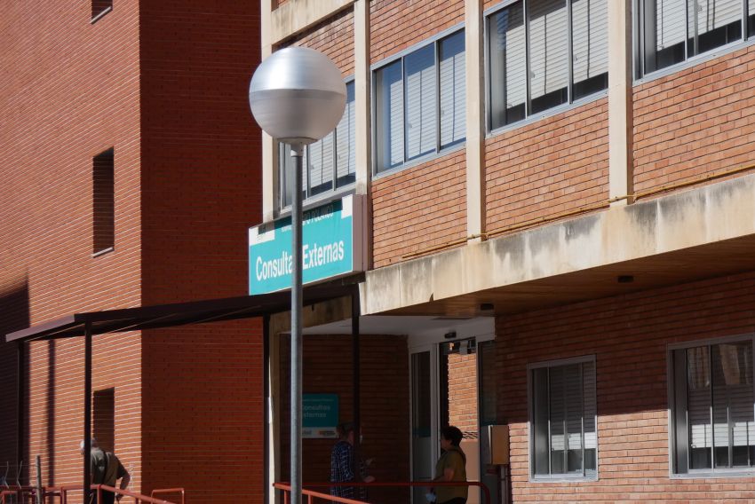 El Hospital de Alcañiz y el Obispo Polanco bajan  sus listas de espera en Oftalmología