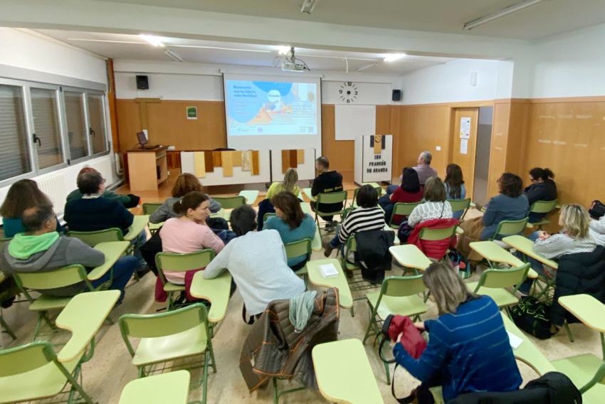 Los primeros talleres de Psicara y DPT para reconectar con los hijos reúnen a muchas familias interesadas