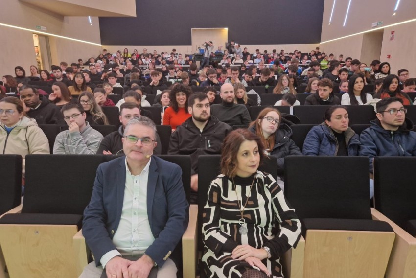 Los estudiantes de FP de Teruel se acercan a la realidad de la actividad profesional