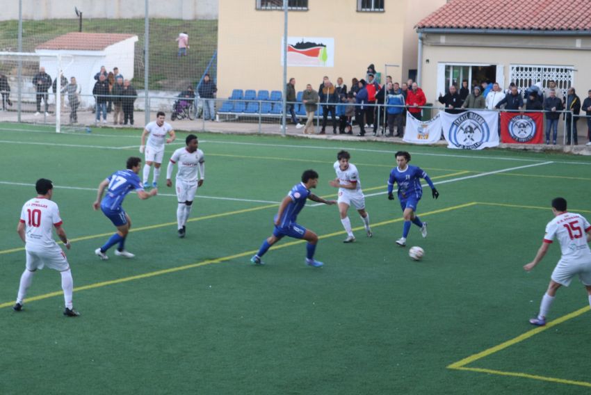 Utrillas y Épila regalan un hermoso partido que se queda en tierra minera (3-2)