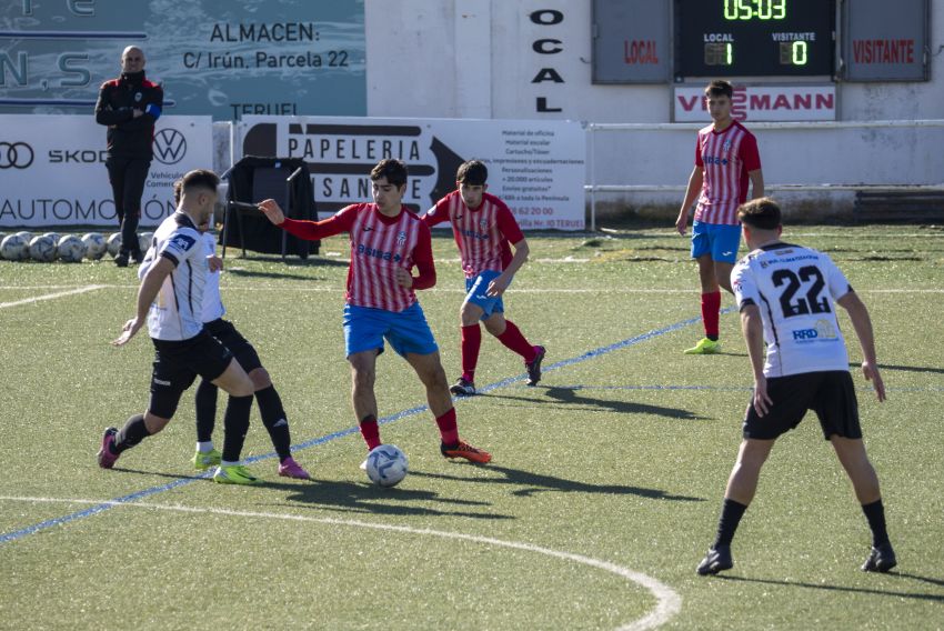 El Calatayud se aprovecha de las bajas del Atlético Teruel y golea en el Federativo (1-6)