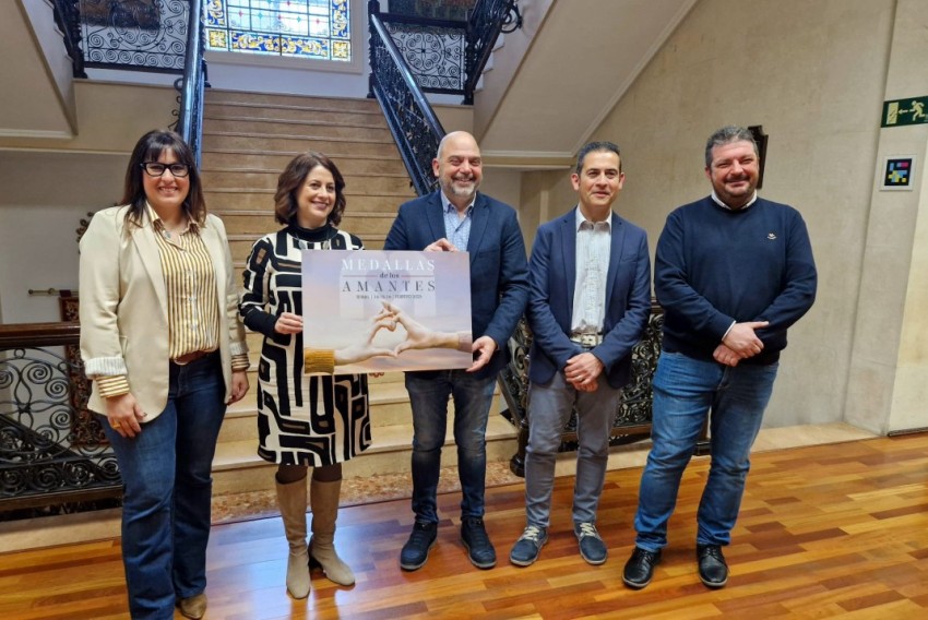 El periodista Javier Sardá y el alcalde de Madrid, entre los homenajeados con las Medallas de los Amantes