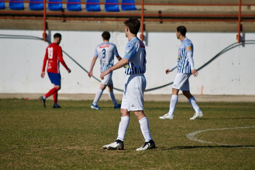 Derbi en Alcañiz  con dos equipos en busca de un triunfo vital