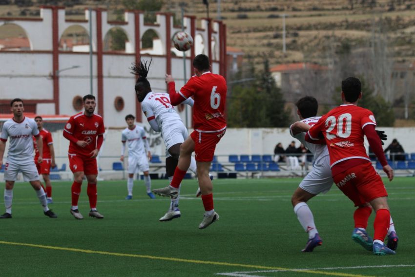 El Utrillas busca huir de la quema; el Andorra y el Calamocha seguir de dulce