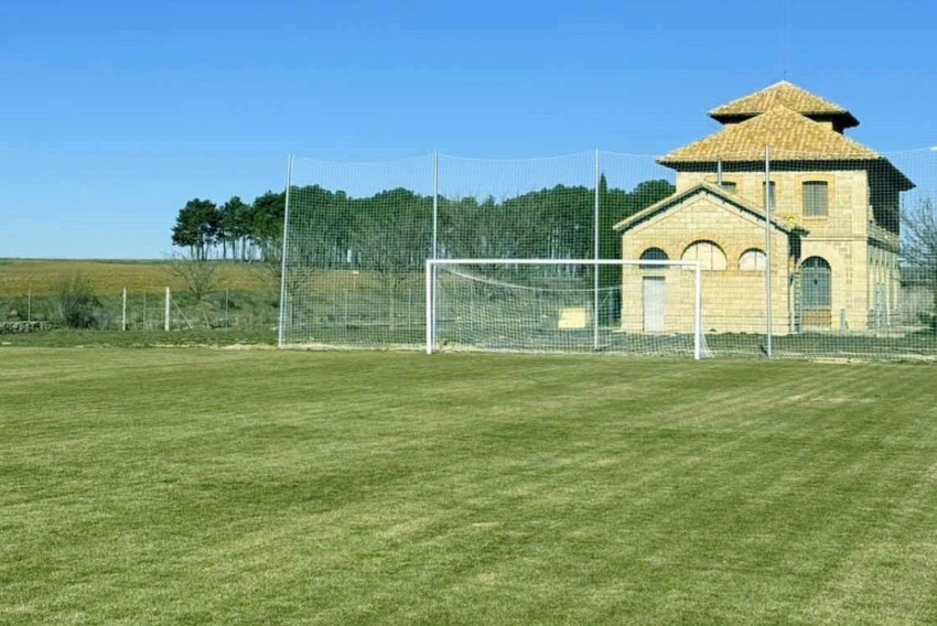 Perales de Alfambra inaugura  su primera escuela de fútbol base