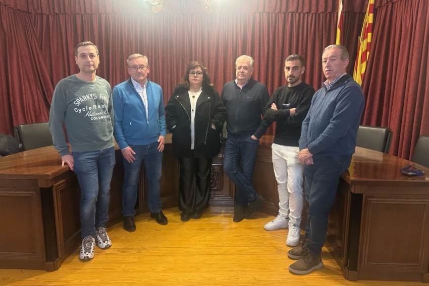 El presidente de la Diputación de Teruel condena los insultos a la alcaldesa de Mazaleón en el pleno del pasado martes