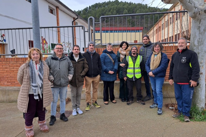 CHA exige la reparación urgente del patio del CEIP Comarca de Cuencas Mineras de Montalbán, afectado por la dana