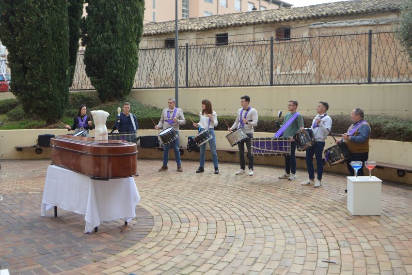 Los tambores de Calanda honran este sábado por la tarde a Buñuel en el 125 aniversario de su nacimiento