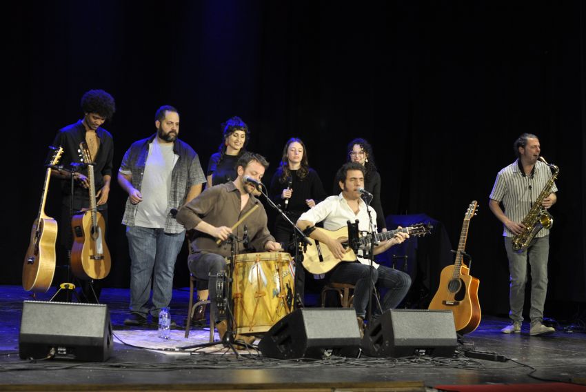 La chacarera de Javier Macipe y Pepe Lorente llenan el Teatro Marín