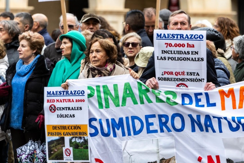 En torno a 400 personas se manifiestan en Teruel contra el Clúster del Maestrazgo