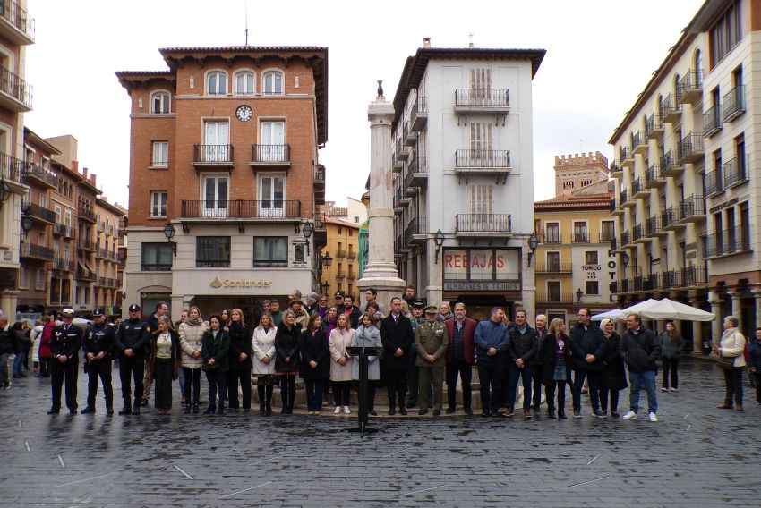 Las instituciones se comprometen a impulsar servicios para una igualdad “efectiva y real”