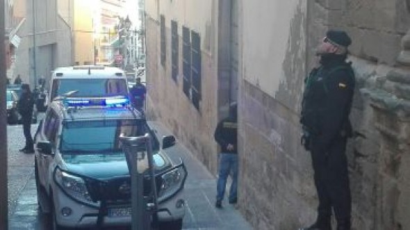 Igor el Ruso aguarda en un furgón de la Guardia Civil su entrada al Juzgado de Alcañiz