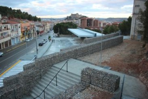 Concluyen las obras de la estación de autobuses de Alcañiz, que cuenta con cuatro dársenas y sala de espera climatizada